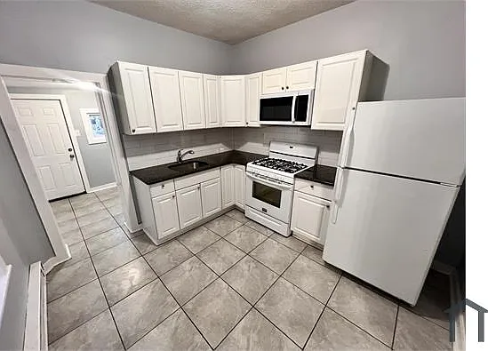 233 N Ramsey St — Photo 10