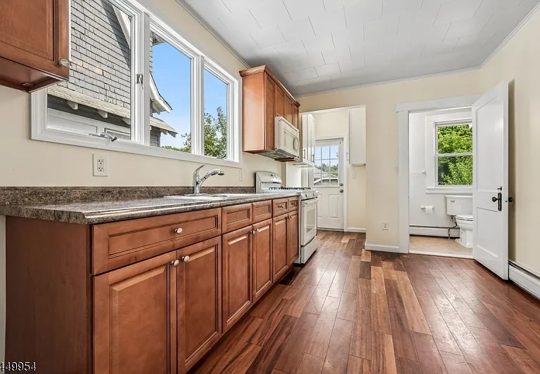 21 Broughton Ave #1 — Photo 8