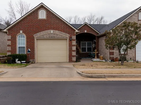 4264 Greentree Way #19A, Sand Springs, OK 74063
