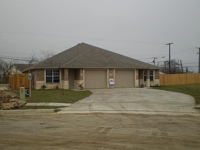 1st image of 4109 Cambridge Dr Unit A