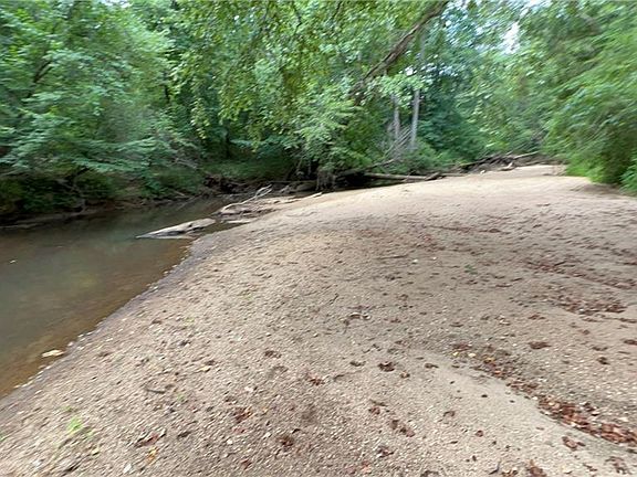 2nd image of 2957 Thompson Mill Rd #8