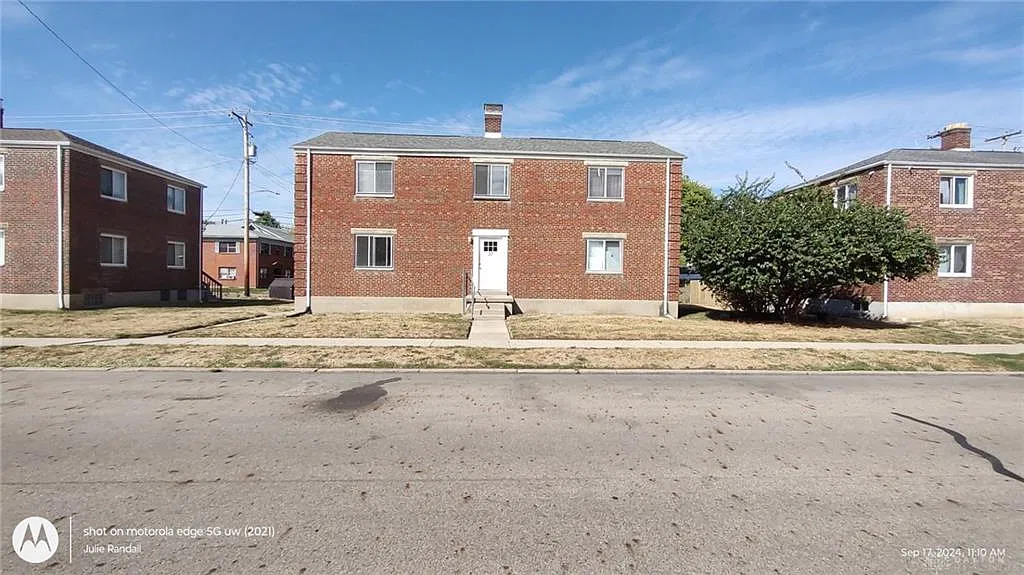 1 bed, 1.0 bath, 3744 sqft, $750 — Photo 1