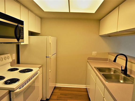 5th image of 2824 S Bartell Dr APT G213