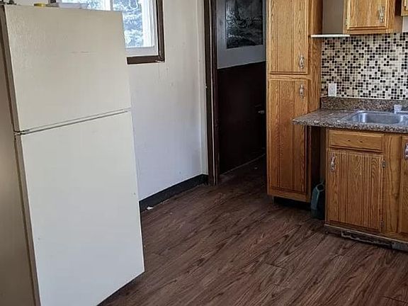 3rd image of 107 Grimes St #1