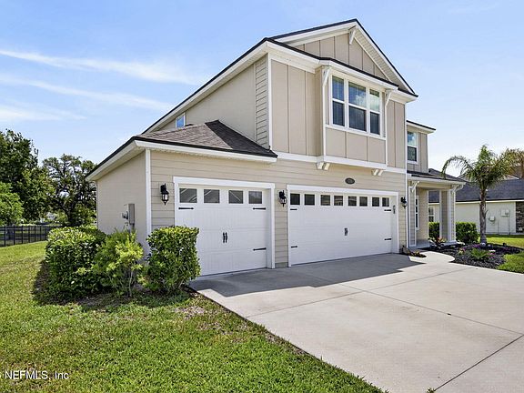 3rd image of 136 PROVIDENCE Drive