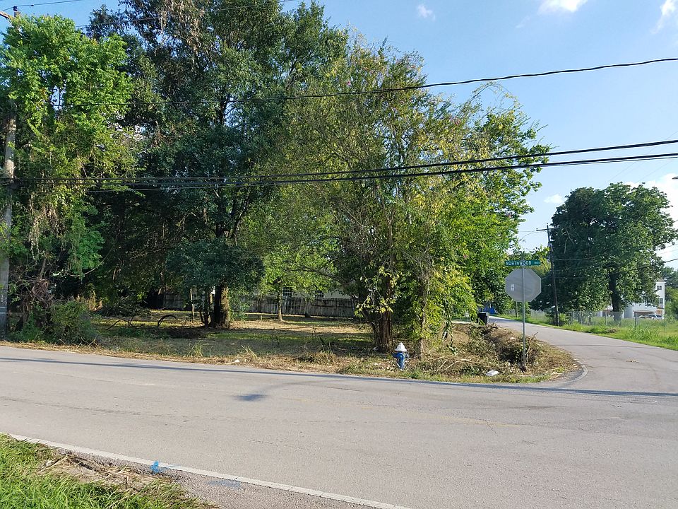 519 Link, Large Corner Lot