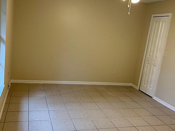 2nd image of 1107 Royal Palm Ave