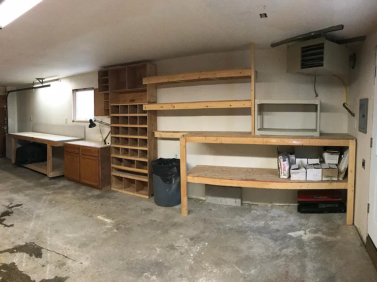 Garage/shop