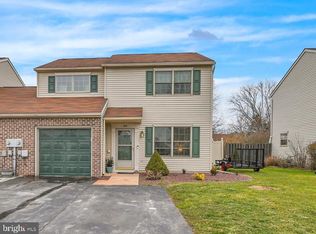 3113 Long Meadow Dr #38B, Dover, PA 17315