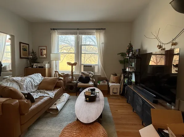 2205 W Rice St #1W, Chicago, IL 60622