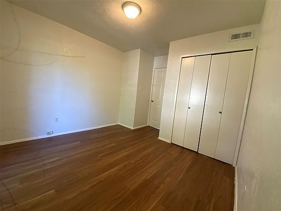 2nd image of 5623 Wood Bend Dr