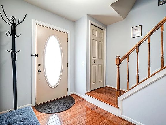 3rd image of 3225 Tayloe Ct