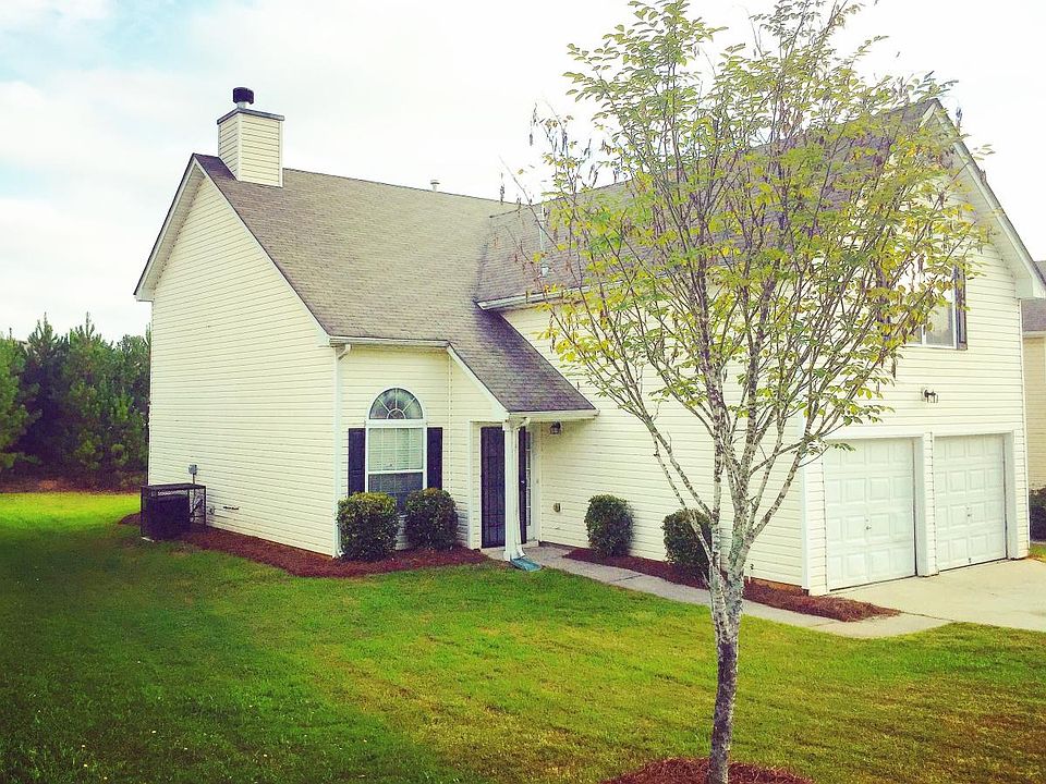 2nd image of 4215 Winston Cir