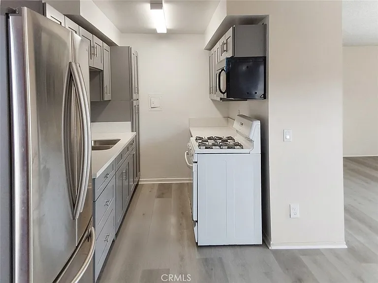 1006 Boynton St #2 — Photo 3