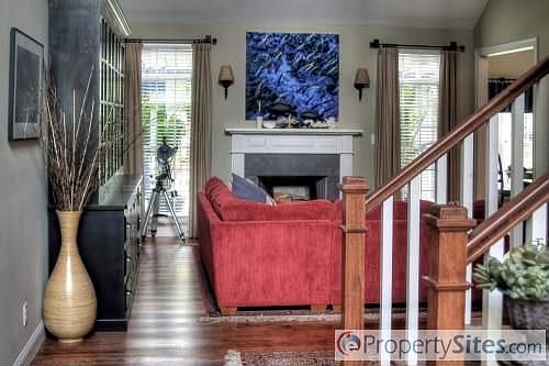 4th image of 2710 E Creeks Edge Dr