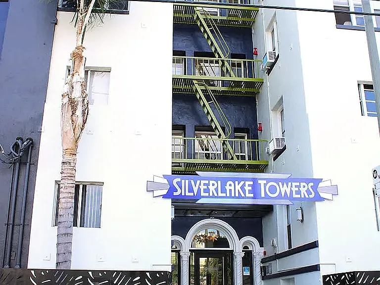 Silverlake Towers — Photo 2