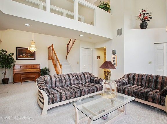 4th image of 1469 Whitman Ct