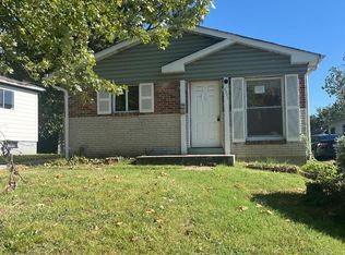 1227 Peggy Ct, Saint Louis, MO 63147