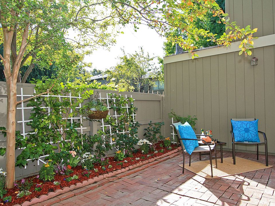 1st image of 435 Alberto Way Unit 6