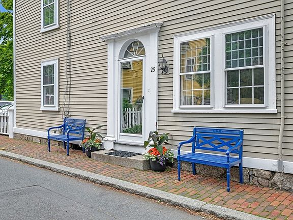 4th image of 2 Andover St #B