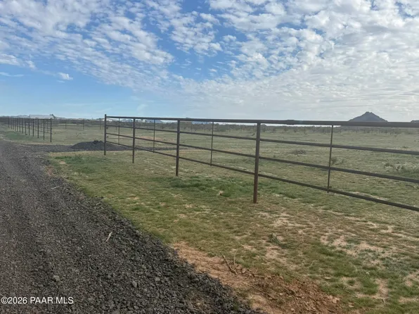 00XXA2 W Williams Rd, Aguila, AZ 85320