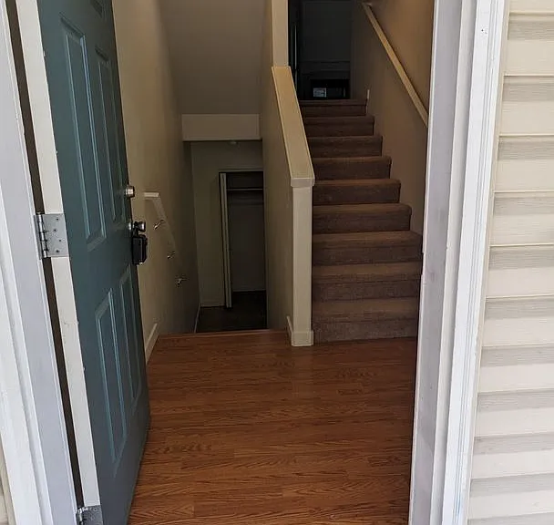 Halsey East Townhomes — Photo 47
