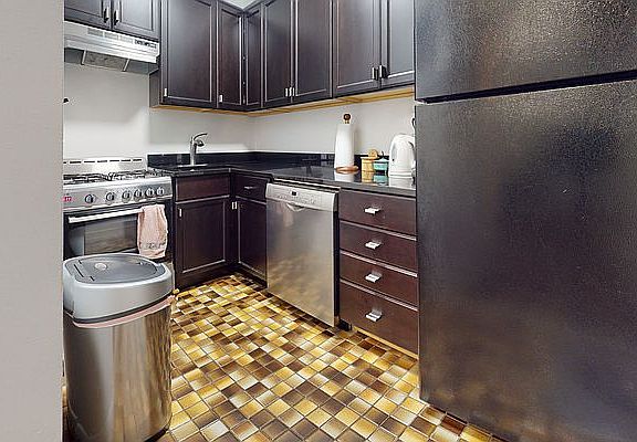 5th image of 46 W 85th St APT 3A