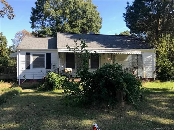 200 Hansard Dr, Charlotte, NC 28214