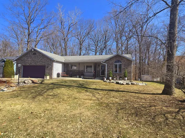 5105 Mark David Dr, Swartz Creek, MI 48473