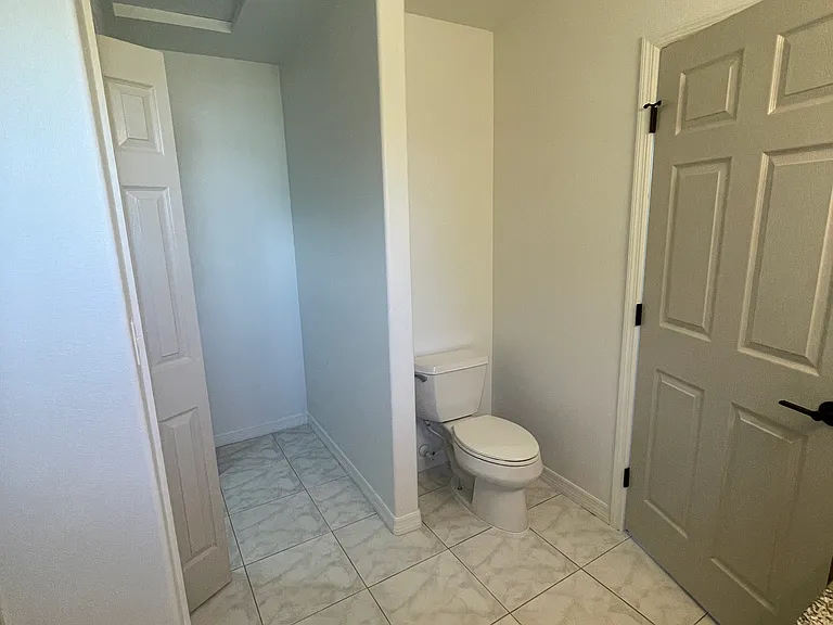 2nd Floor Master Bathroom