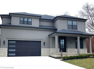 2427 Shenandoah Dr, Royal Oak, MI