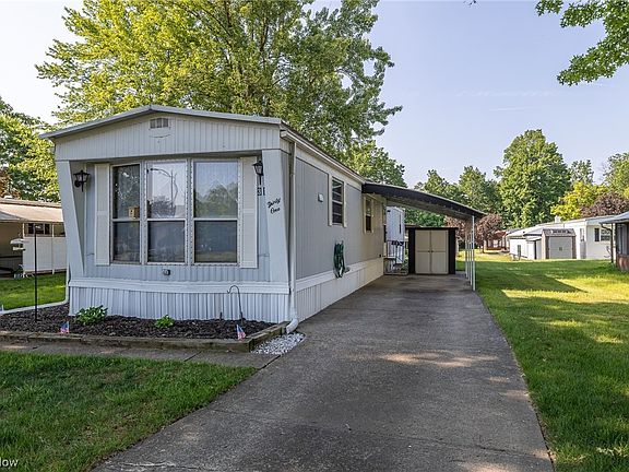 4th image of 31 Parkway Dr