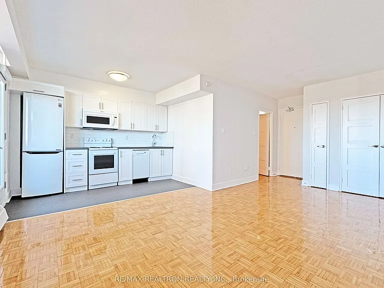 276 Saint George St #308 — Photo 1