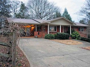 207 S Lovingood Ave, Walhalla, SC 29691