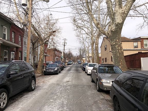 4th image of 312 Cedar St