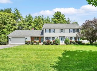 5 Evergreen Cir, Wilbraham, MA 01095