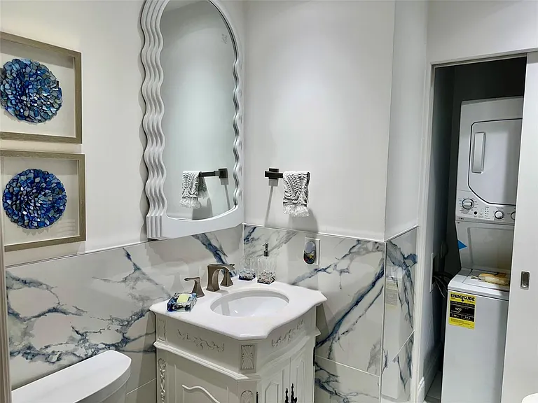 1010 NE 8th Ave #31F — Photo 18