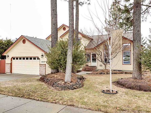 3rd image of 3215 E Diane Ct