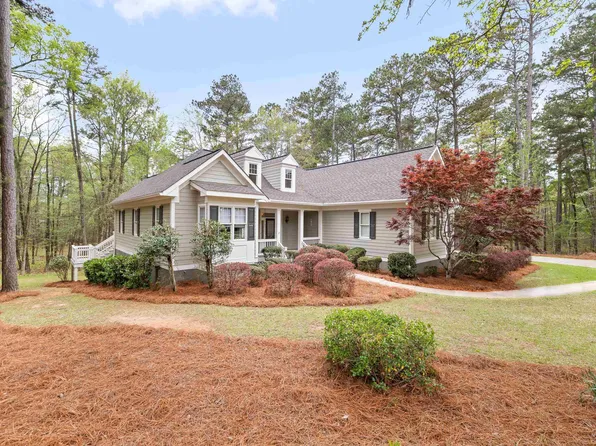 1041 Parrotts Cove Rd, Greensboro, GA 30642