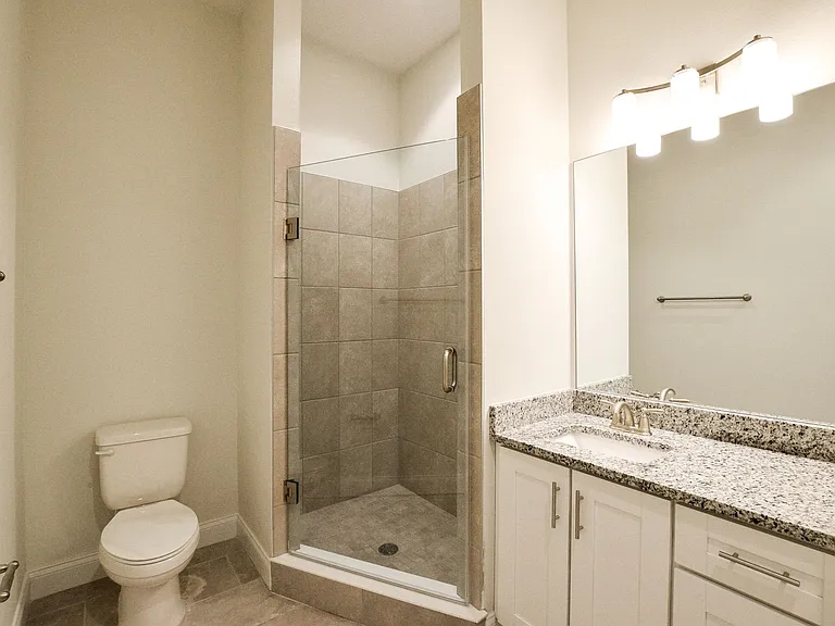 Tremaine Boyd Apts NEW — Photo 17
