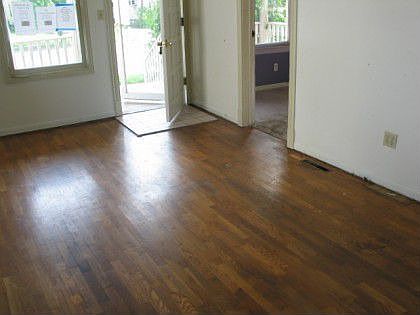 2nd image of 628 W Mount Hope Ave