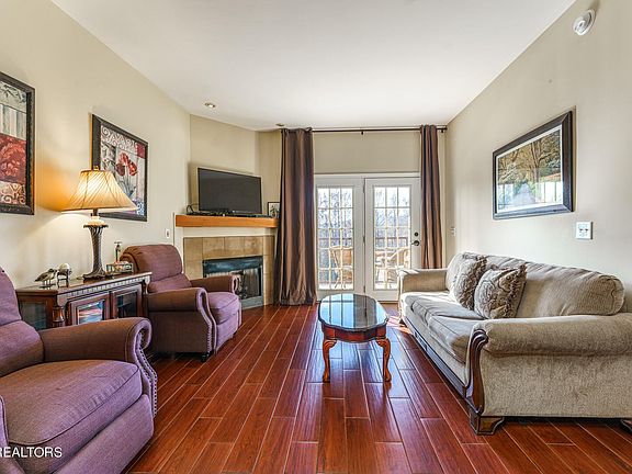 3rd image of 527 River Place Way Unit 433