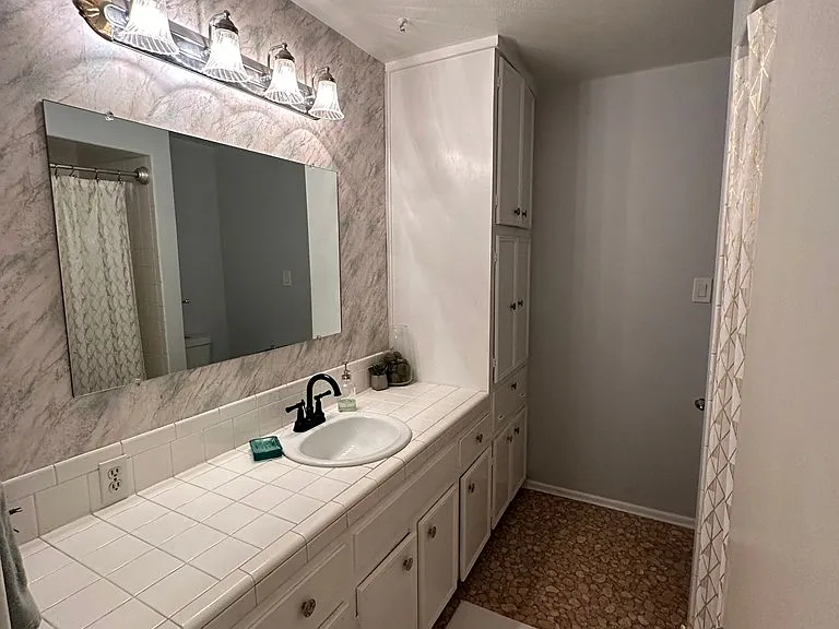 3317 Providence Dr — Photo 32