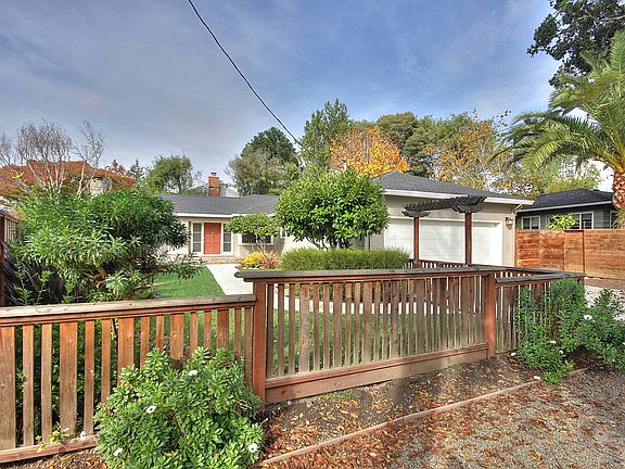 3rd image of 34 Baywood Ave