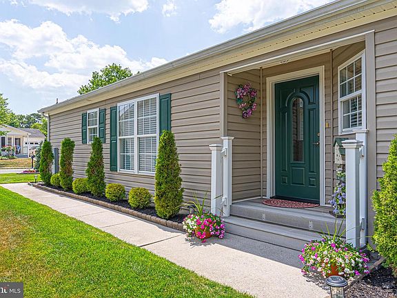 3rd image of 286 Pebble Beach Dr