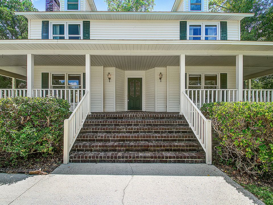 1st image of 1300 Limetree Ln
