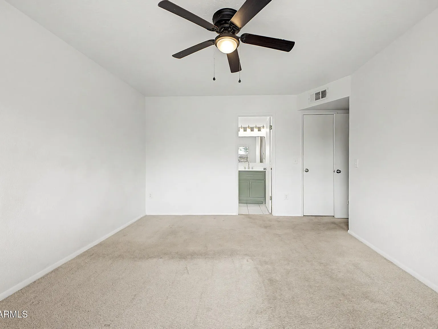3 bed, 2.0 bath, 1383 sqft, $2,500 — Photo 4