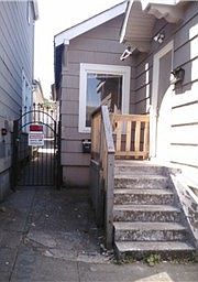 Front Entrance off Yakima St