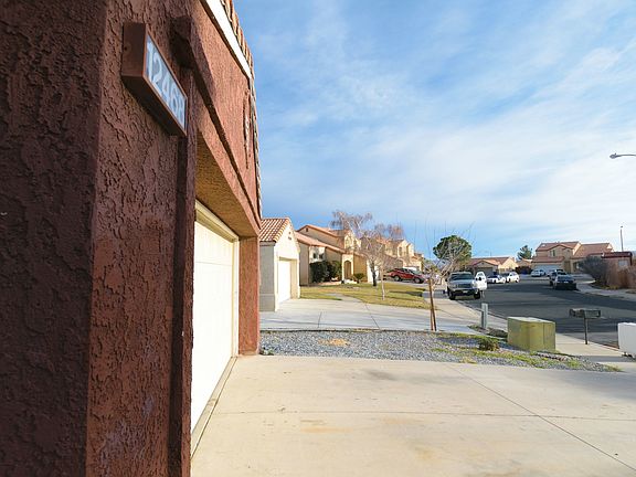 3rd image of 12468 Squaw Valley Ln