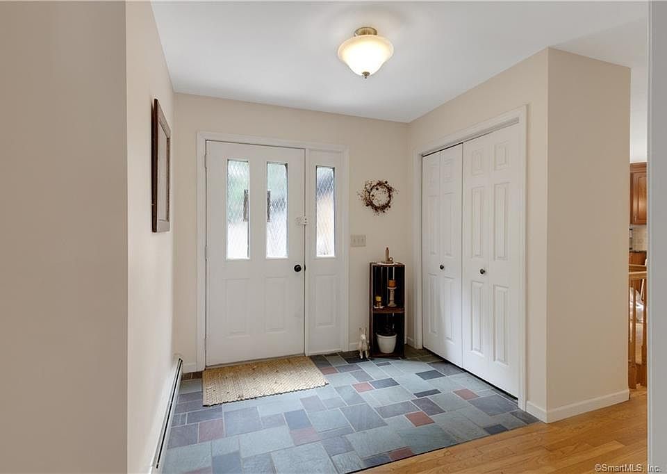 9 Black Cherry Ln Sandy Hook, CT, 06482 Apartments for Rent Zillow